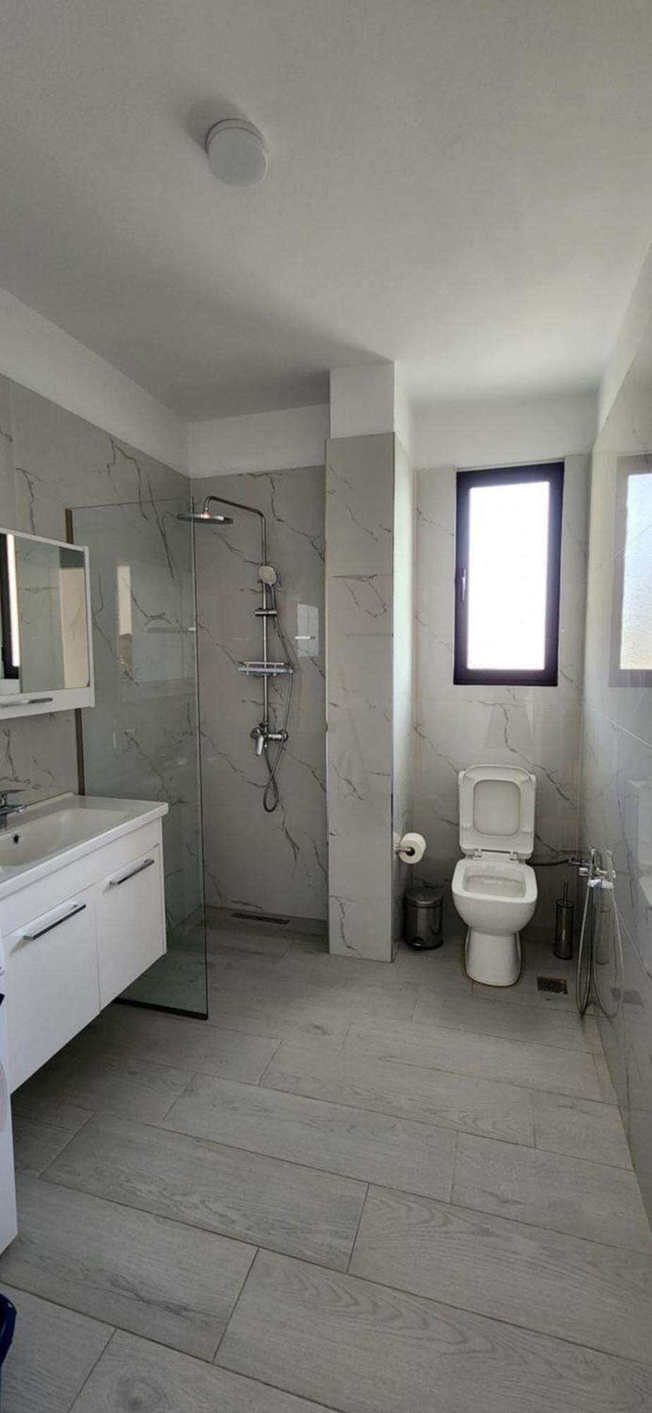 Duka Apartments Sarandë Esterno foto