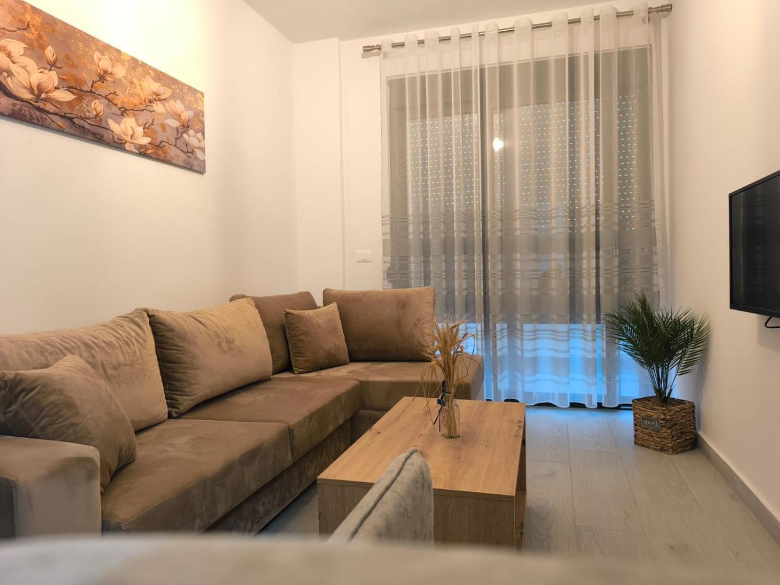 Duka Apartments Sarandë Esterno foto